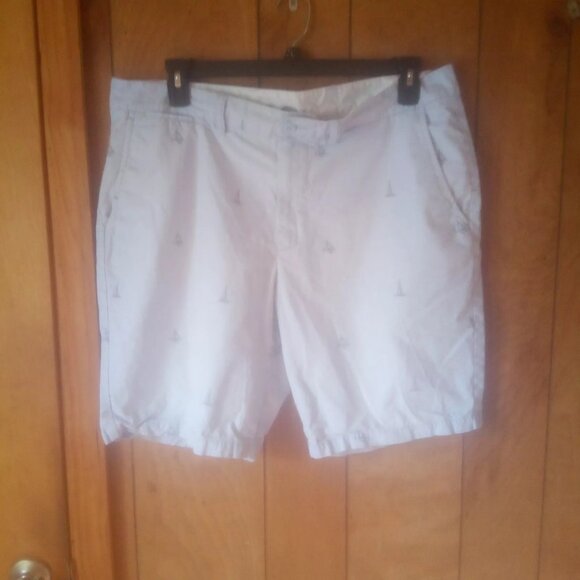 Old Navy Men's Light Blue Sailboat Shorts Size 38 - Picture 2 of 5